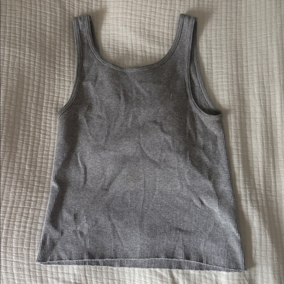 Brandy Melville Heather Gray Tank Top - Picture 2 of 3
